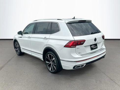 Used 2022 Volkswagen Tiguan SEL R-Line AWD/4WD image 5