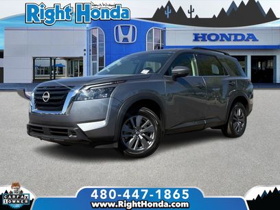 Used 2024 Nissan Pathfinder SV