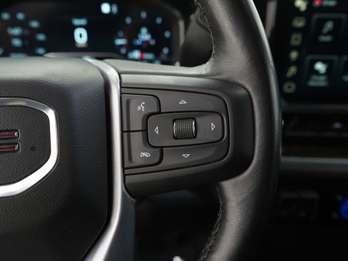 Used 2022 GMC Sierra 1500 SLE image 28