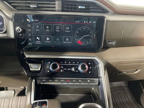 Used 2023 GMC Sierra 1500 Denali w/ Technology Package AWD/4WD image 16