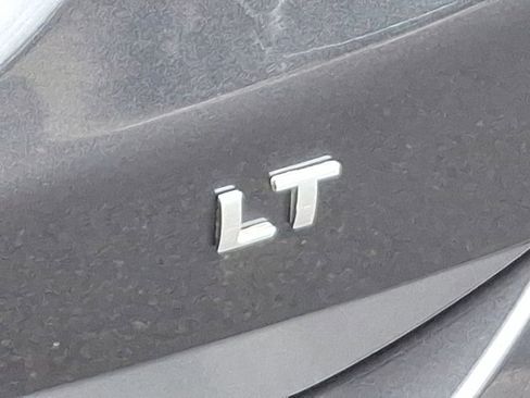 Certified 2023 Chevrolet Equinox LT image 33