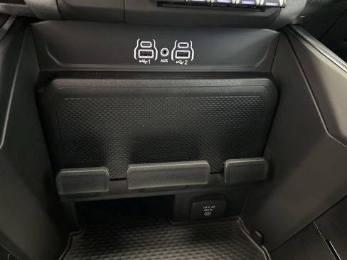 Used 2025 RAM 1500 Big Horn AWD/4WD image 52