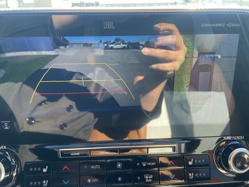 Used 2021 Toyota Highlander Platinum image 28