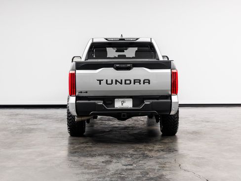 Used 2026 Toyota Tundra SR5 w/ SR5 Convenience Package AWD/4WD image 16