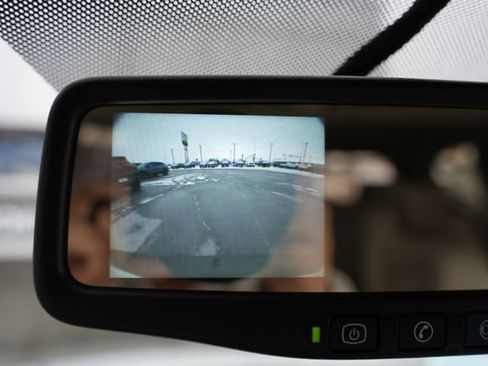 Used 2010 Chevrolet Traverse LT w/ Personal Connectivity Package image 24