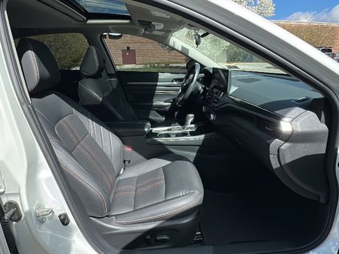 Certified 2023 Nissan Altima 2.5 SR w/ SR Premium Package image 24