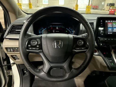 Used 2018 Honda Odyssey EX-L image 19