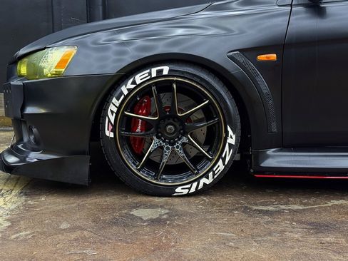 Used 2014 Mitsubishi Lancer Evolution GSR image 3