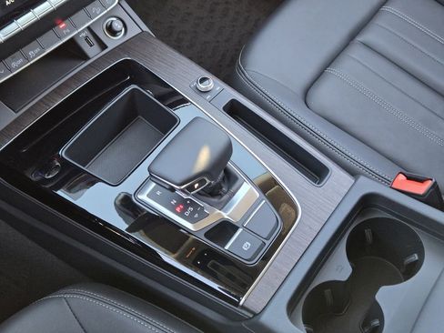 Certified 2023 Audi Q5 2.0T Premium w/ Convenience Package image 23