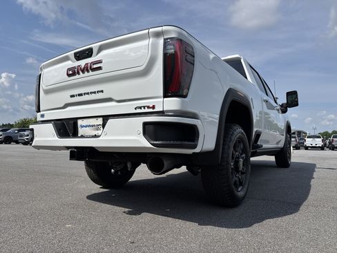 New 2026 GMC Sierra 2500 AT4 w/ AT4 Premium Plus Package AWD/4WD image 10