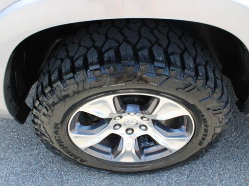 Used 2021 RAM 1500 Laramie AWD/4WD image 17