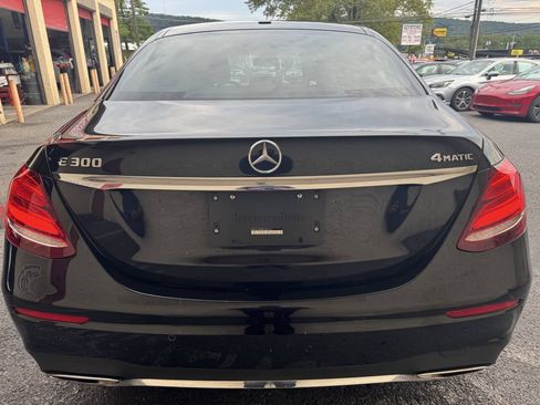 Used 2019 Mercedes-Benz E 300 4MATIC image 6