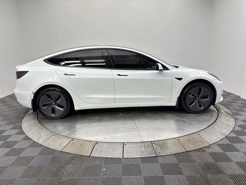 Used 2017 Tesla Model 3 Standard Range image 17