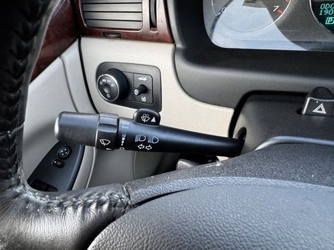 Used 2009 Chevrolet Impala LT w/ Luxury Edition Package image 21