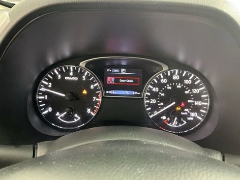 Used 2017 Nissan Pathfinder SL w/ SL Premium Package image 24