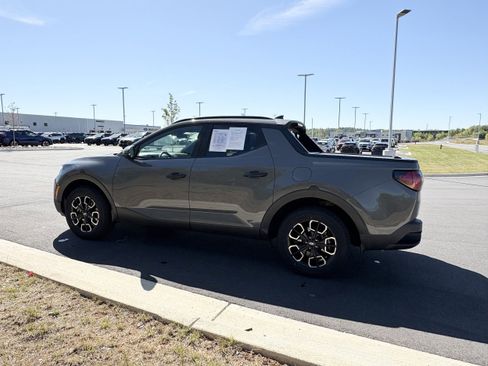 Used 2022 Hyundai Santa Cruz SEL w/ Activity Package image 5