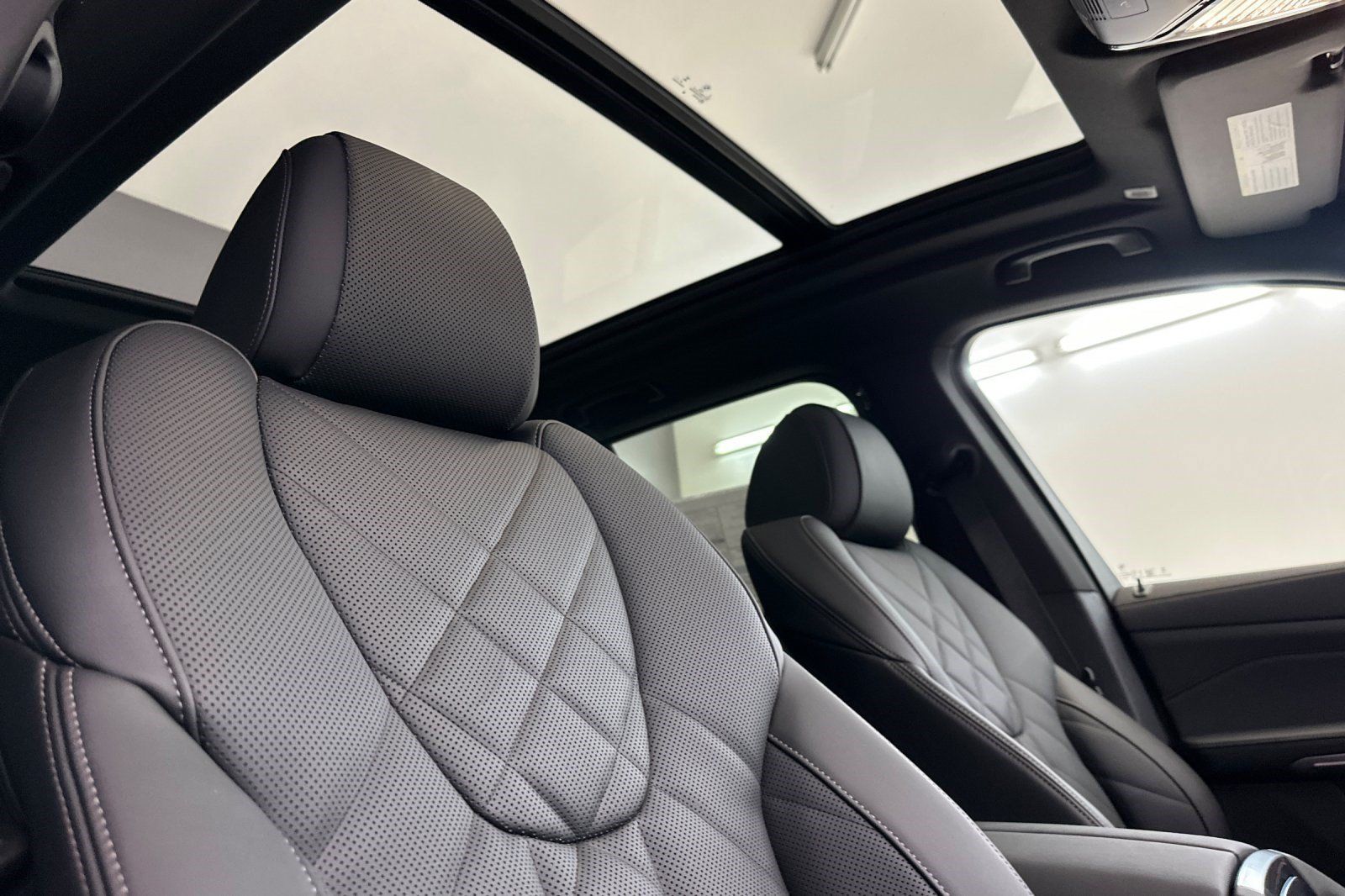 Used 2026 BMW X5 sDrive40i RWD image 23