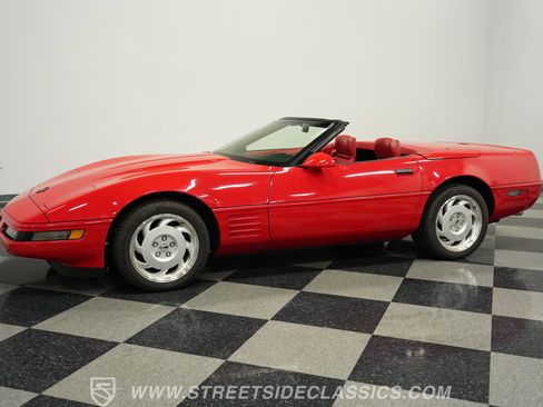 Used 1991 Chevrolet Corvette Convertible image 6
