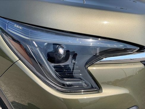Certified 2023 Subaru Ascent Limited w/ Technology Package AWD/4WD image 31