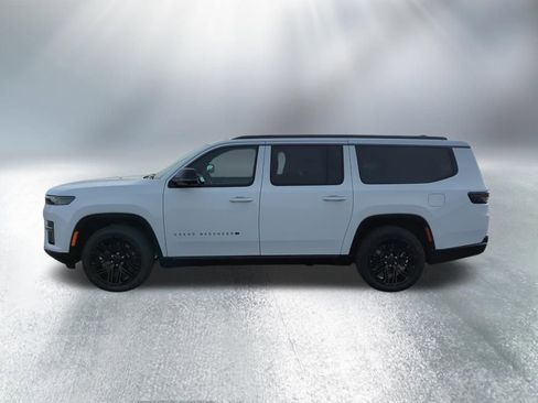 New 2026 Jeep Grand Wagoneer L Limited AWD/4WD image 4