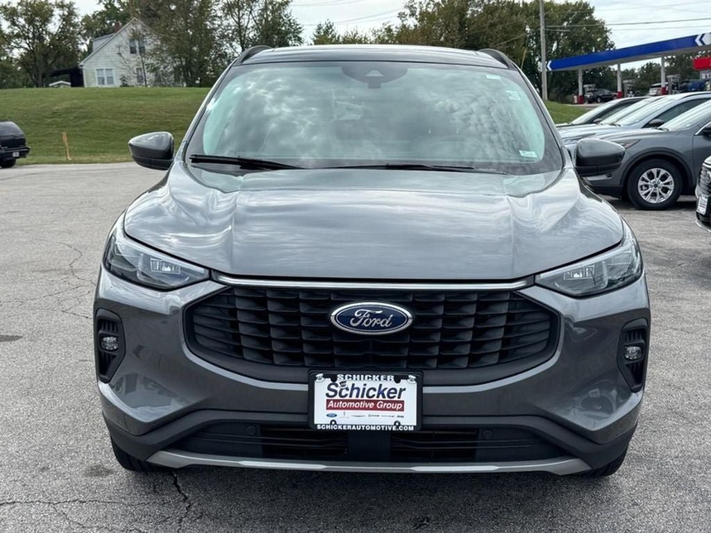 Used 2025 Ford Escape Platinum AWD/4WD image 9