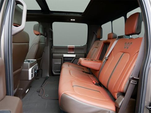 Used 2022 Ford F450 King Ranch w/ King Ranch Ultimate Package image 11