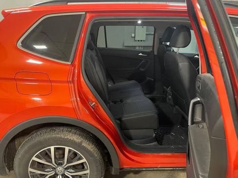 Used 2019 Volkswagen Tiguan SE w/ Panoramic Sunroof Package image 29