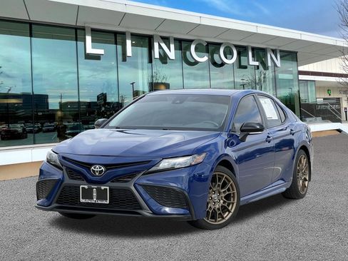 Used 2023 Toyota Camry SE w/ Convenience Package image 1