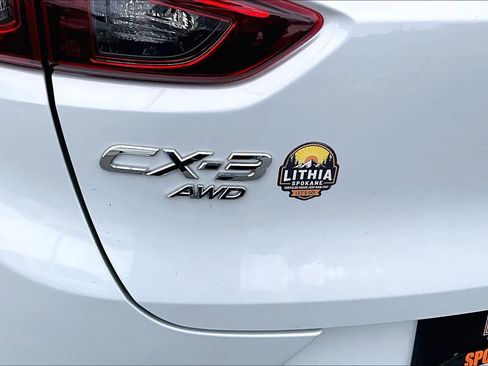 Used 2018 MAZDA CX-3 Touring AWD/4WD image 7
