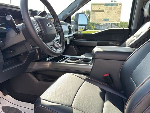 New 2025 Ford F250 Lariat w/ Black Appearance Package image 4