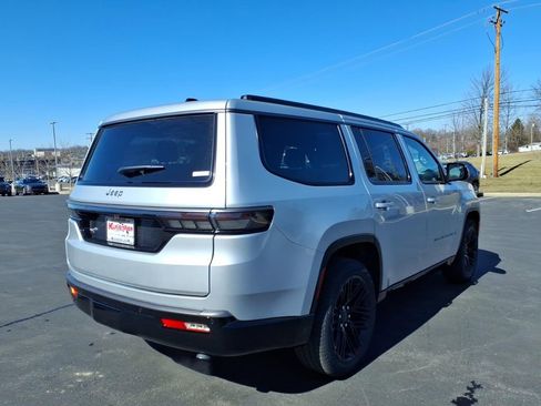 New 2026 Jeep Grand Wagoneer Limited AWD/4WD image 5