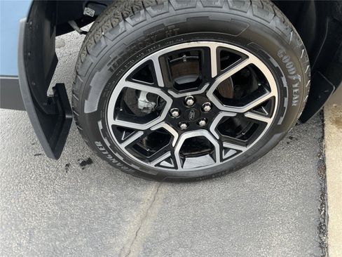 Used 2025 Ford Maverick Lariat w/ 4K Tow Package image 43