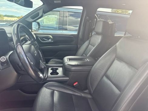 Used 2021 Chevrolet Suburban Z71 w/ Rear Media and Nav Package AWD/4WD image 6