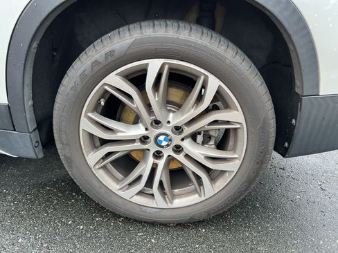 Used 2017 BMW X1 xDrive28i AWD/4WD image 13