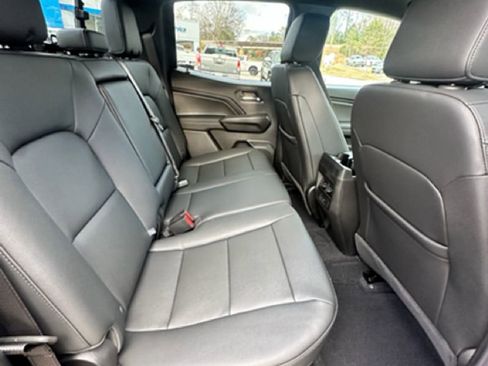 New 2026 Chevrolet Colorado LT w/ LT Convenience Package image 18