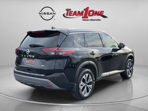 Used 2021 Nissan Rogue SV w/ Premium Package FWD image 5