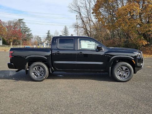 New 2026 Nissan Frontier SV w/ Tow Package AWD/4WD image 6