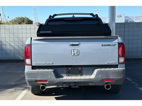Used 2023 Honda Ridgeline Black Edition image 6