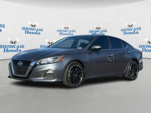 Used 2020 Nissan Altima 2.5 S image 2