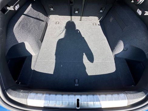 Used 2025 Porsche Taycan 4S image 39