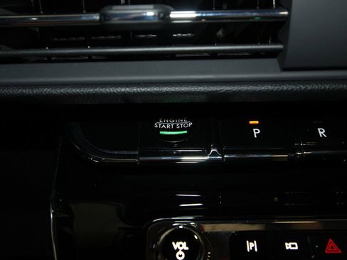 Used 2024 Lincoln Corsair Reserve w/ Equipment Group 201A AWD/4WD image 13