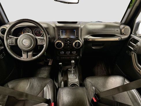 Used 2016 Jeep Wrangler Unlimited Sahara AWD/4WD image 20