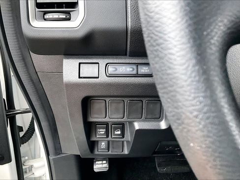 Certified 2023 Nissan Frontier SV w/ Tow Package image 32