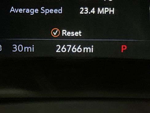 Used 2023 Buick Envision Essence image 13