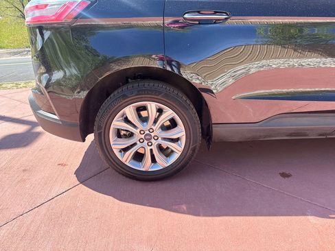 Certified 2022 Ford Edge Titanium w/ Equipment Group 301A AWD/4WD image 34