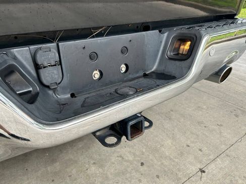 Used 2017 RAM 1500 Laramie AWD/4WD image 16