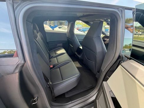 Used 2025 Tesla Cybertruck AWD Crew Cab image 24