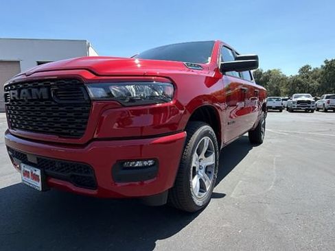 New 2026 RAM 1500 Express AWD/4WD image 9