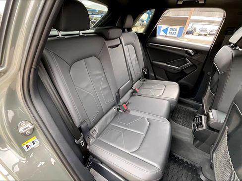 Used 2022 Audi Q3 2.0T Premium Plus w/ Premium Plus Package image 19