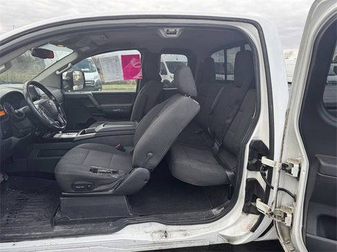 Used 2013 Nissan Titan SV image 18